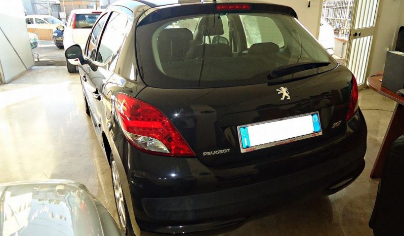 PEUGEOT 207 – 2012 full
