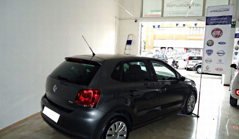 VOLKSWAGEN Polo – 2011 full