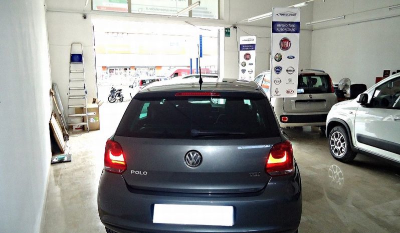VOLKSWAGEN Polo – 2011 full