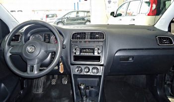 VOLKSWAGEN Polo – 2011 full