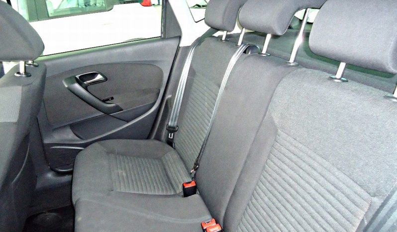 VOLKSWAGEN Polo – 2011 full