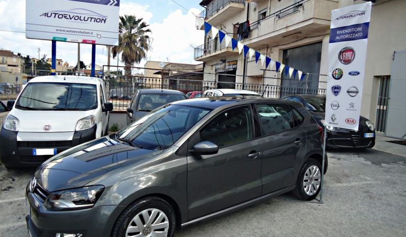 VOLKSWAGEN POLO (2012) full