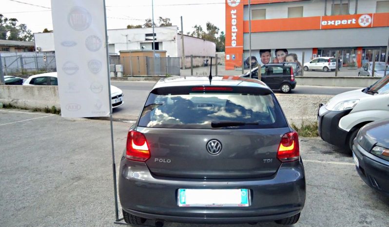 VOLKSWAGEN POLO (2012) full