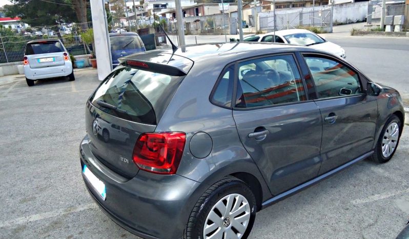 VOLKSWAGEN POLO (2012) full