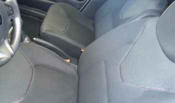 RENAULT CLIO Live (2015) full