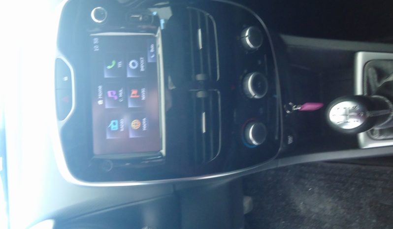 RENAULT CLIO Live (2015) full