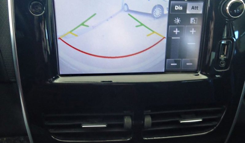 RENAULT CLIO Live (2015) full