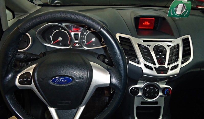 FORD Fiesta (2009) full