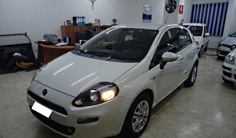 FIAT Punto lounge (2014) full