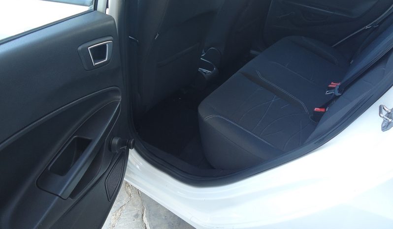 FORD Fiesta (2013) full