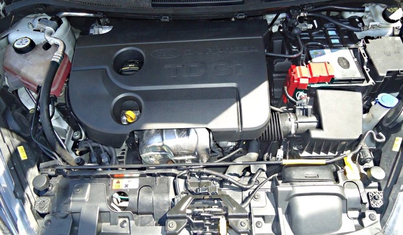 FORD Fiesta (2013) full
