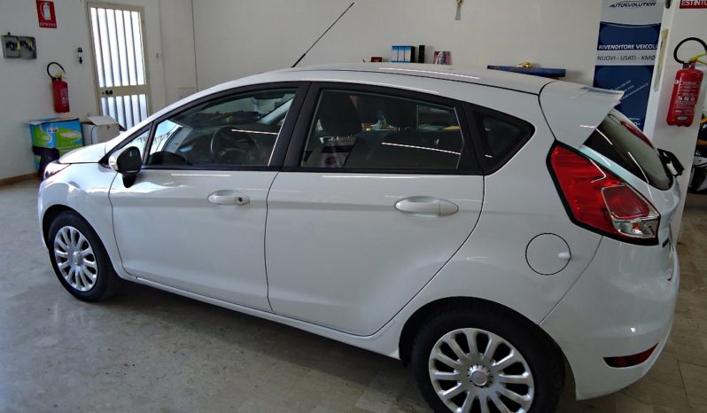 FORD Fiesta (2013) full