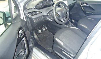 PEUGEOT 208 (2015) full