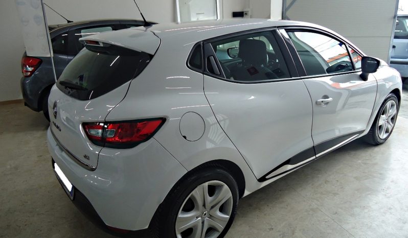 Renault Clio (2015) full