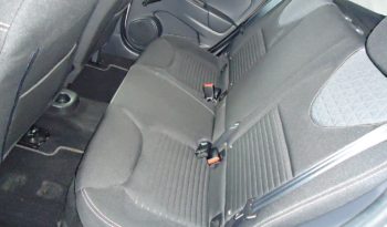 Renault Clio (2015) full