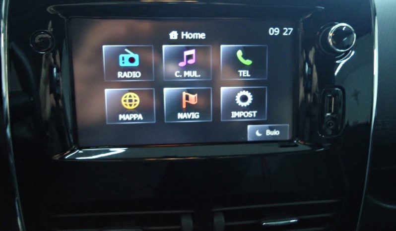 Renault Clio (2015) full