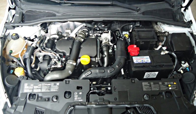 Renault Clio (2015) full