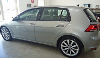 VOLKSWAGEN Golf (2015) full
