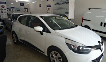 RENAULT Clio (2016) full