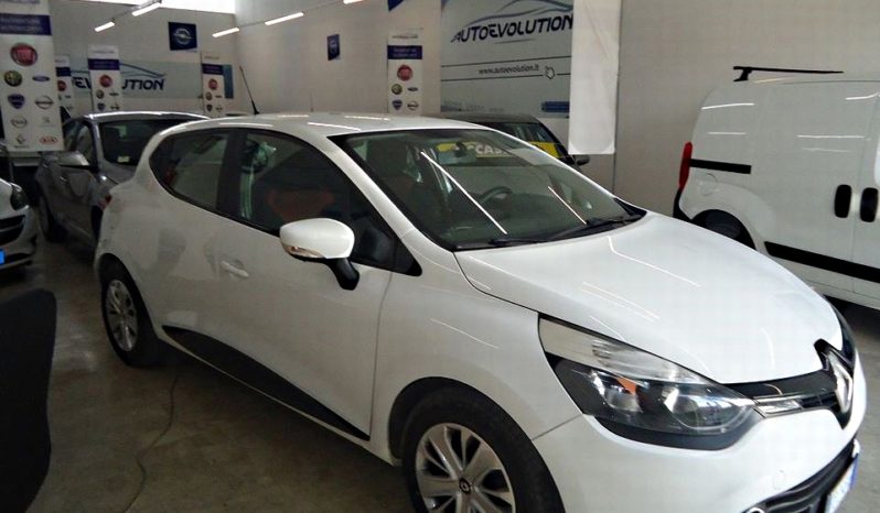 RENAULT Clio (2016) full