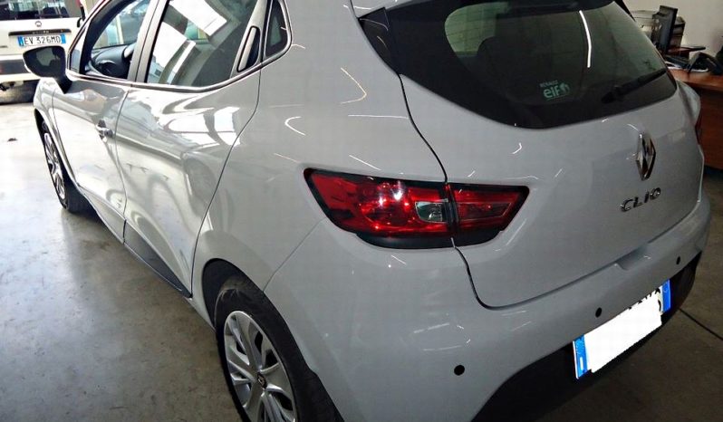 RENAULT Clio (2016) full