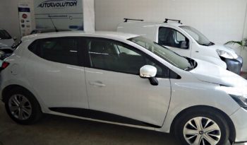 RENAULT Clio (2016) full