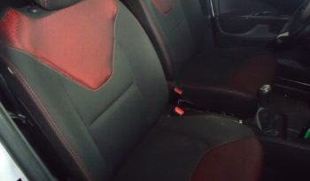 RENAULT Clio (2016) full
