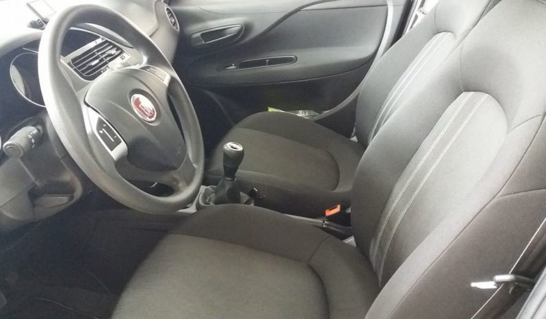 FIAT Punto (2015) full