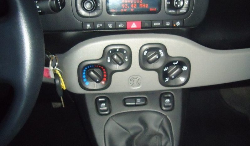 FIAT Panda (12/2015) full
