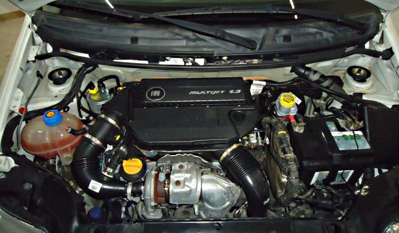 FIAT Panda (2012) full