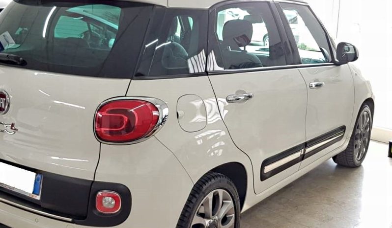FIAT 500 L (2015) full