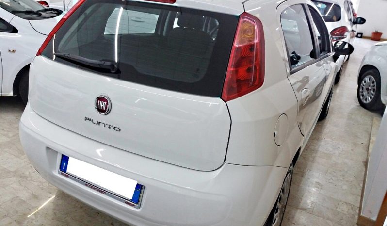 FIAT Punto (2015) full