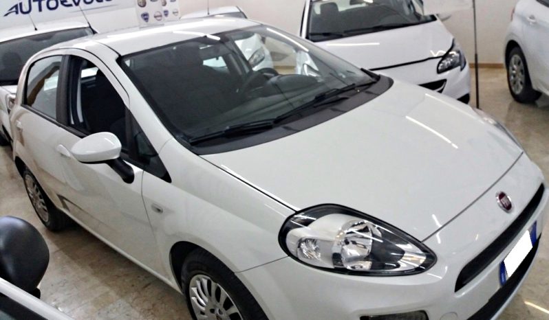 FIAT Punto (2015) full