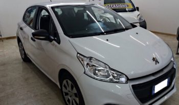 PEUGEOT 208 (2015) full