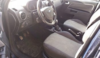 FORD Fusion (2005) full