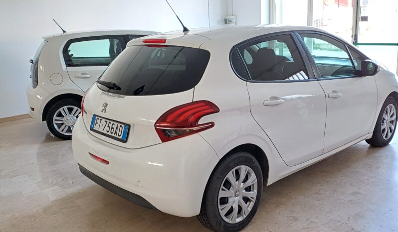 PEUGEOT  208 HDI (2018) full