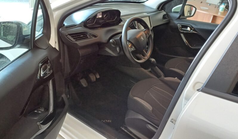 PEUGEOT  208 HDI (2018) full